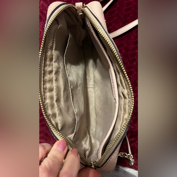 UC Michael Kors Light Blush Crossbody and Wallet 2-piece Set - Picture 6 of 12